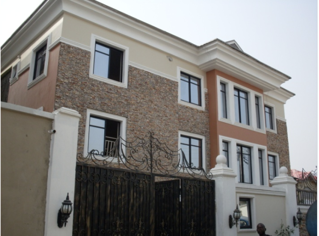 Mixed Housing at Agungi